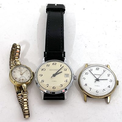 Lot 305 - Mixed Lot: Three wristwatches, two gents...