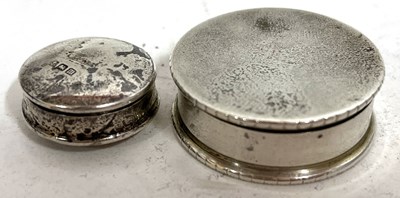 Lot 108 - Mixed Lot: An Edwardian silver patch box,...