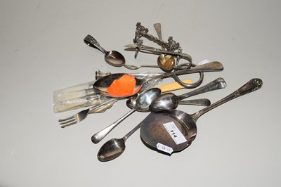 Lot 114 - MIXED LOT VARIOUS PLATED CUTLERY