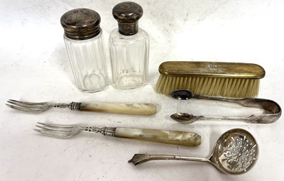 Lot 187 - Mixed Lot: Hallmarked silver sifting spoon,...