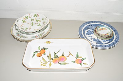 Lot 132 - MIXED LOT CERAMICS TO INCLUDE WEDGWOOD WILD...