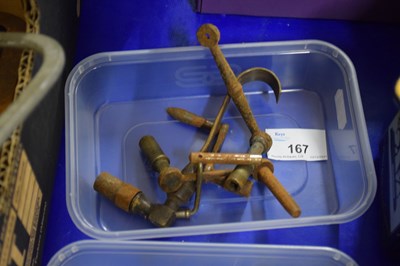 Lot 167 - BOX OF VINTAGE CLOCK OR IMPLEMENT KEYS