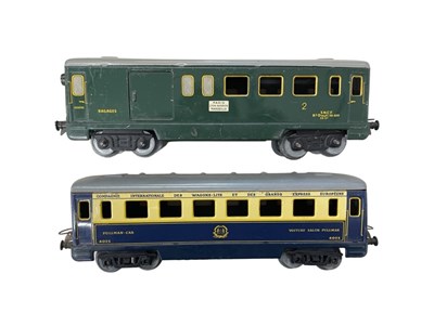 Lot 26 - A pair of Hornby 0 gauge tin plate French rail...