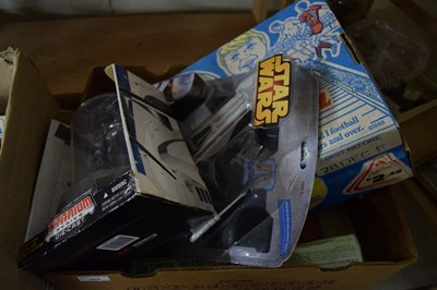 Lot 565 - BOX VARIOUS ITEMS TO INCLUDE STAR WARS TOY,...