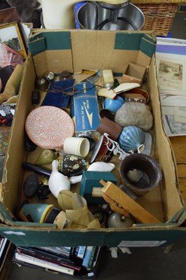 Lot 620 - BOX OF MIXED ITEMS TO INCLUDE COUNTER BELL,...