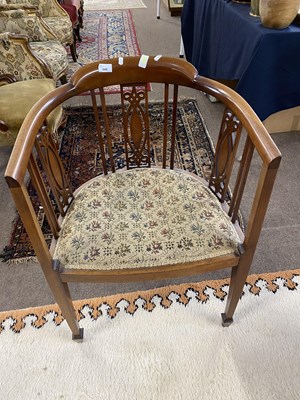 Lot 648 - Edwardian mahogany framed bow back side chair...