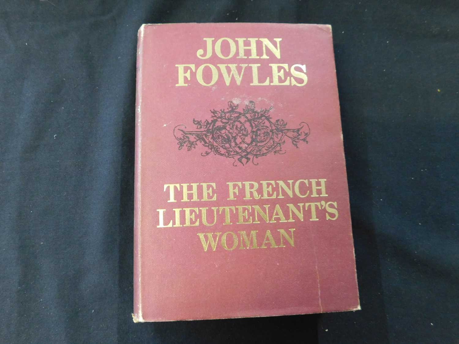 Lot 72 - JOHN FOWLES: THE FRENCH LIEUTENANT'S WOMAN,