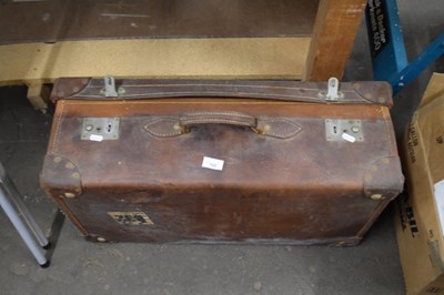 Lot 795 - VINTAGE LEATHER TRAVELLING CASE