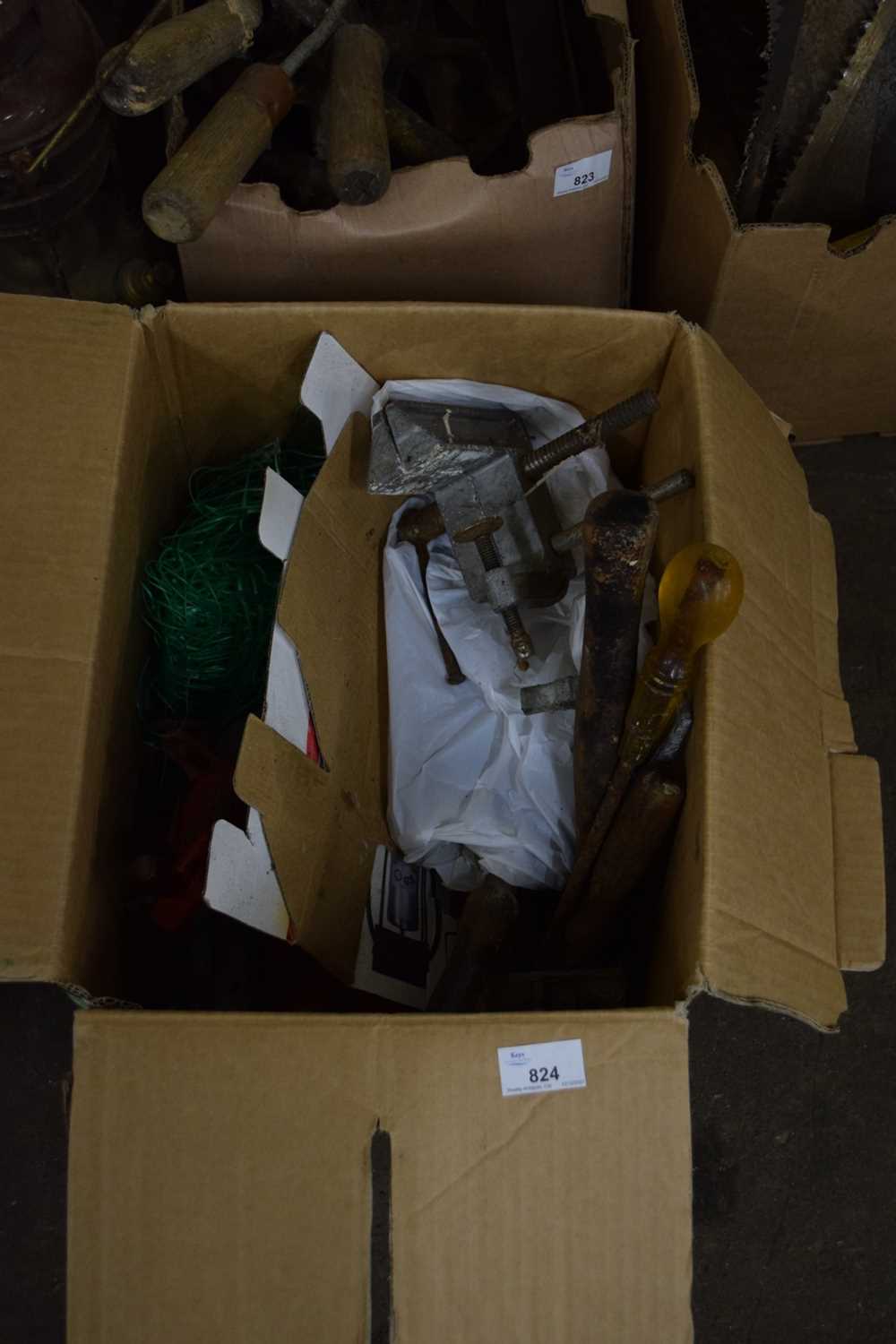 Lot 824 - BOX OF TOOLS TO INCLUDE HAMMERS, SCREWDRIVERS,...