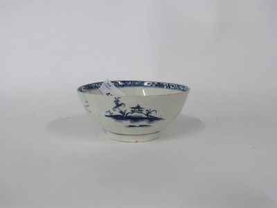 Lot 431 - An early Lowestoft porcelain slop bowl with...