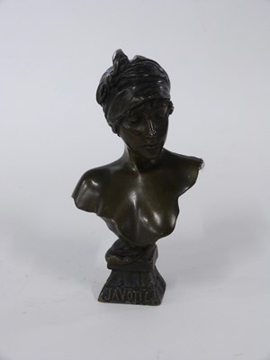 Lot 458 - Small Art Nouveau bronze bust entitled Javotte...