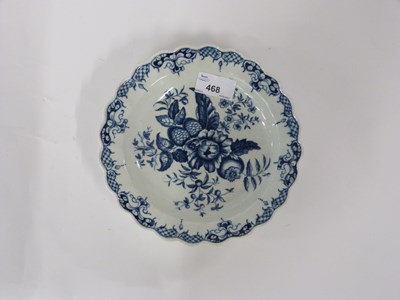 Lot 468 - 18th Century Worcester plate with shaped rim...