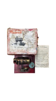 Lot 186 - A boxed Mamod SE2 Stationary Steam Engine