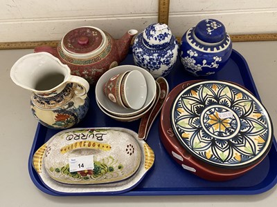 Lot 14 - Tray of various assorted 20th Century Oriental...