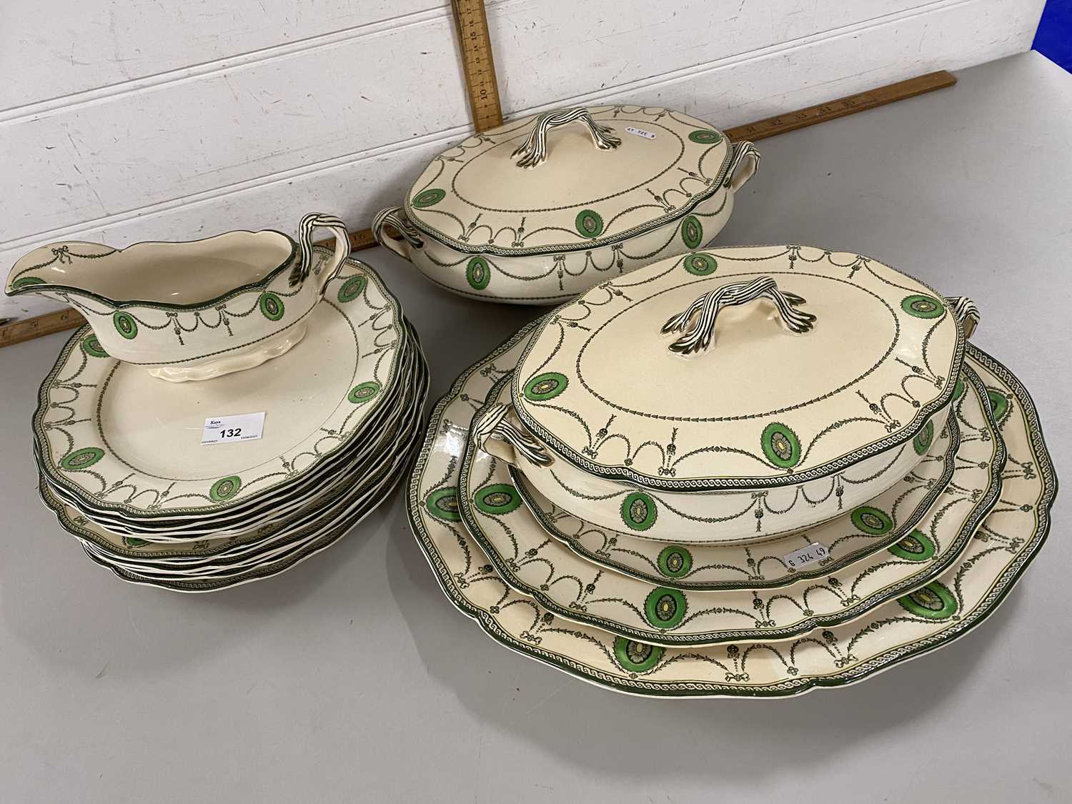 Lot 132 - Quantity of Royal Doulton Countess table wares