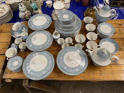 Lot 175 - Quantity of Royal Doulton Reflection table wares