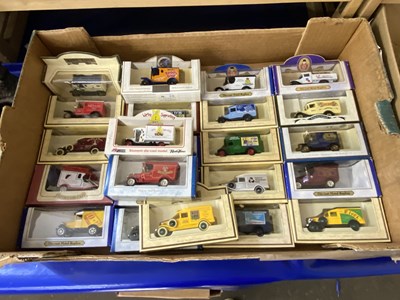 Lot 572 - Quantity of boxed Lido trucks