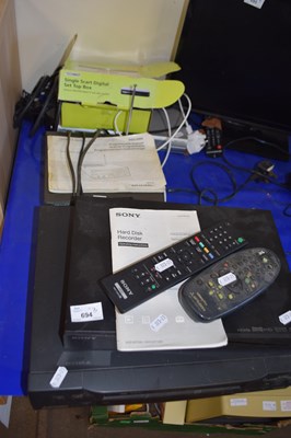 Lot 694 - Mixed Lot: Mitsubishi video player, a...