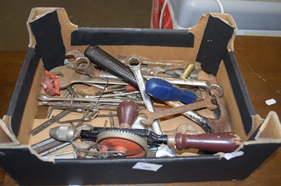 Lot 769 - Box of assorted tools