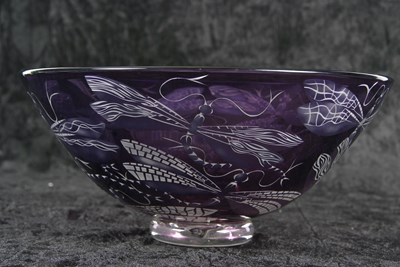 Lot 21 - A large Studio Glass bowl by Julia Linstead,...