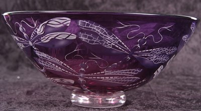 Lot 21 - A large Studio Glass bowl by Julia Linstead,...