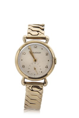 Lot 332 - A 9ct gold Jaeger LeCoultre gents watch, the...