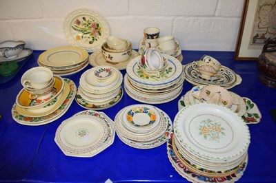 Lot 17 - A large quantity of assorted dinner wares and...