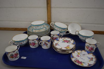 Lot 169 - Tray containing a quantity of glass ware...