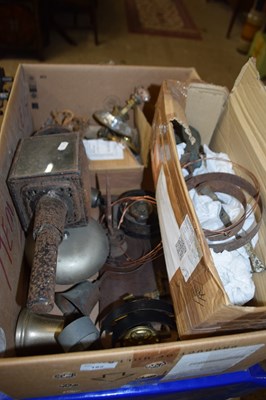 Lot 182 - Box containing a quantity of metal items...