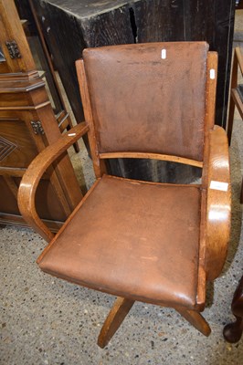 Lot 349 - An early to mid 20th Century swivel office chair