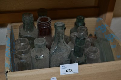 Lot 628 - Mixed lot of vintage glass bottles