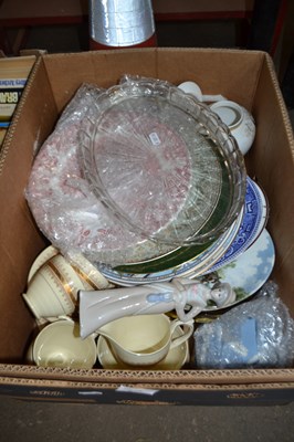 Lot 648 - Mixed Lot: Glass ware, assorted tea and dinner...