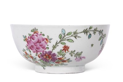 Lot 95 - A further Lowestoft porcelain bowl circa 1780,...