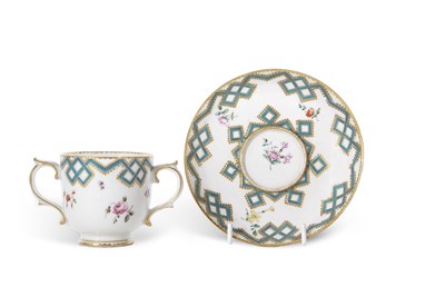 Lot 98 - Chelsea Derby caudle cup and saucer with...
