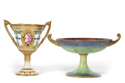 Lot 59 - A Royal Crown Derby chalice type cup of vase...
