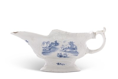 Lot 103 - A Worcester porcelain high footed sauce boat ...