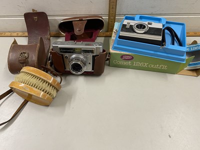 Lot 51 - Mixed Lot: Durst Atomatica camera together...