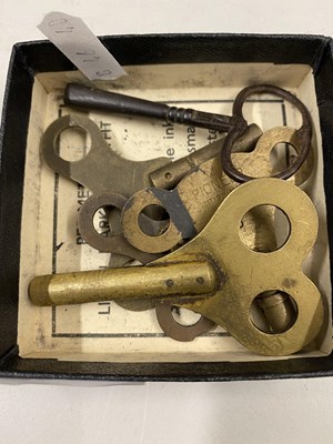 Lot 79 - Box of assorted clock keys