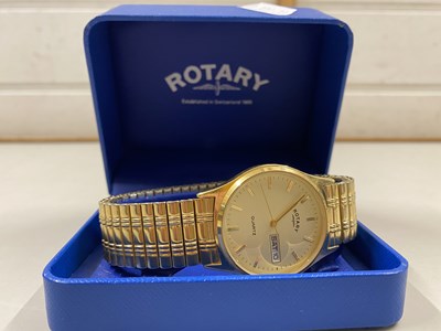 Lot 87 - A Rotary wristwatch on expandable bracelet strap