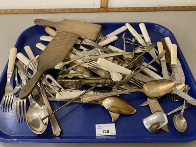 Lot 120 - A tray of various assorted cutlery