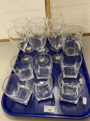 Lot 128 - Mixed Lot: Various assorted drinking glasses