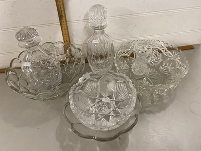 Lot 132 - Mixed Lot: Various glass bowls, decanters etc