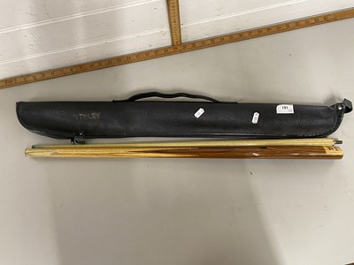 Lot 151 - A Riley snooker cue