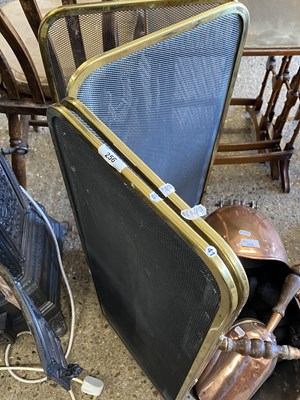 Lot 256 - Folding spark guard