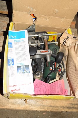Lot 72 - Boxed Bosch router