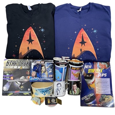 Lot 67 - A mixed lot of Star Trek memorabilia, to...