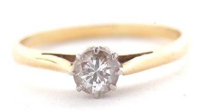 Lot 43 - An 18ct diamond solitaire ring, the round...