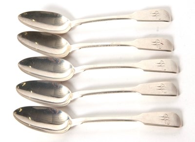 Lot 25 - Five Victorian fiddle pattern teaspoons...