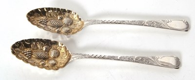 Lot 30 - A pair of Georgian silver berry spoons, London...