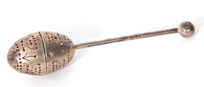 Lot 100 - An Edwardian silver tea infuser with pierced...